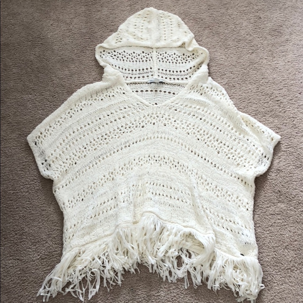🦅 American Eagle white knit sweater poncho w hood